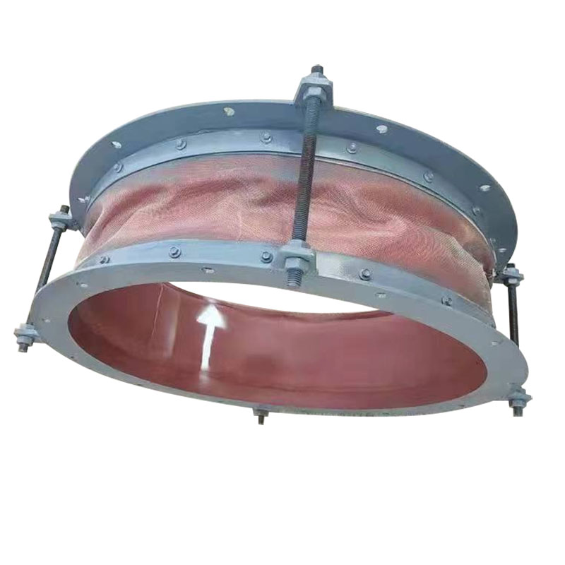 ما الذي يجعل معوض الأنابيب لا غنى عنه في أنظمة الأنابيب الحديثة؟